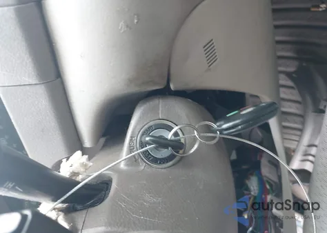 2003 Toyota Camry Le из США, поврежденный, VIN 4T1BE32K93U775917